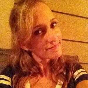 Meet your Posher, Carla